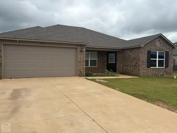 303 Cole Dr, Brookland, AR 72417