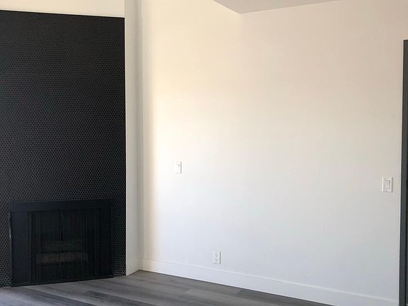 3rd image of 8524 Cashio St APT 201