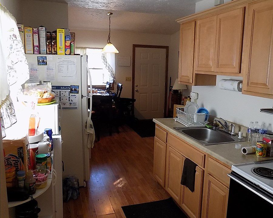 2nd image of 1202 W 38th St