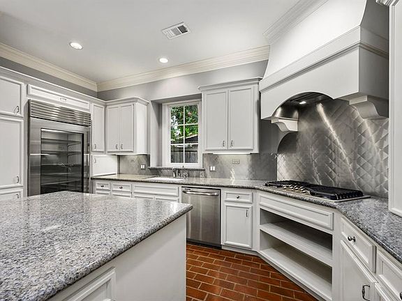 5th image of 6131 Cedar Creek Dr