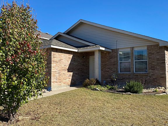 2nd image of 16652 Jasmine Springs Dr