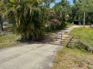 10709 E Bay Rd, Gibsonton, FL 33534