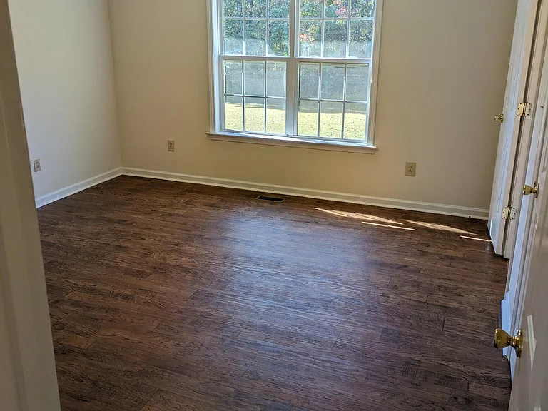 3019 Pratt St — Photo 16