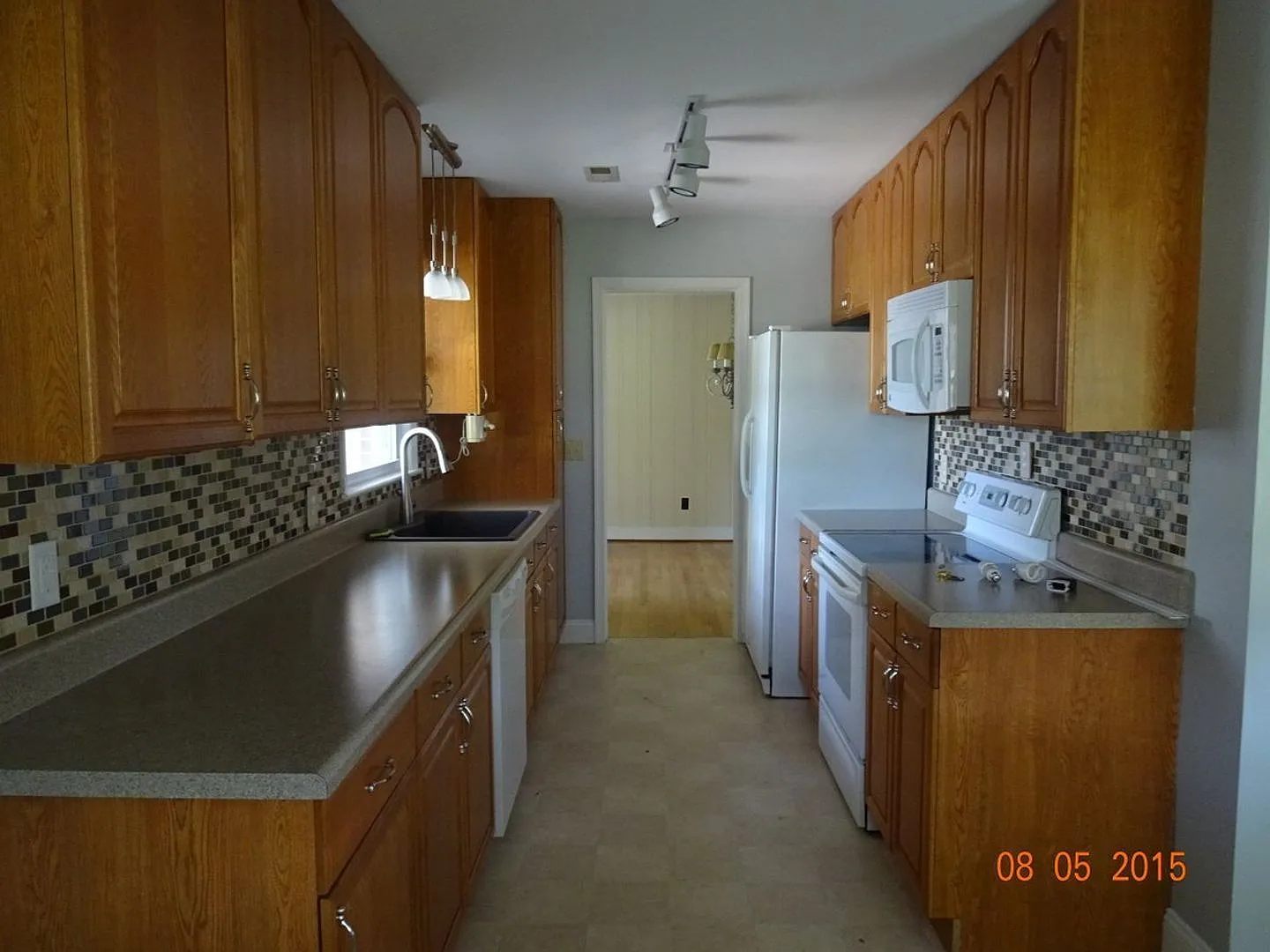 4 Bedroom 3 Bath House — Photo 4