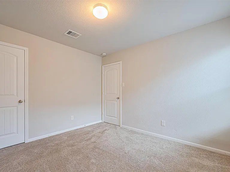 3010 Veeder Pass Ln — Photo 24