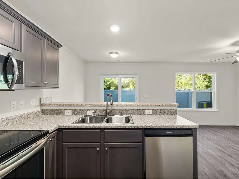 451 Sullivan Loop Rd — Photo 19