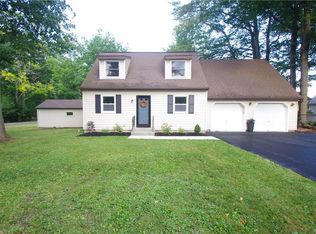 9896 Redwing St, Angola, NY 14006