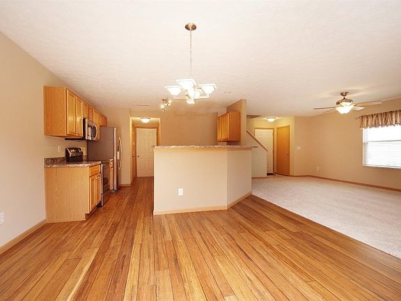 5th image of 7704 Haverhill Ln