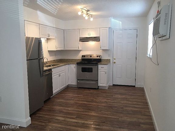 4th image of 1417 29th St APT A