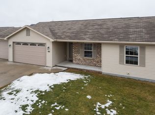 1021 Tracey St, Menasha, WI 54952