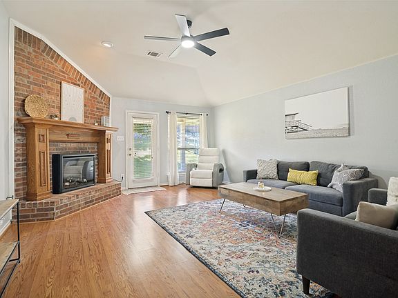 2nd image of 2740 Beacon Hill Dr