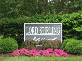 142 Village Dr, Basking Ridge, NJ 07920