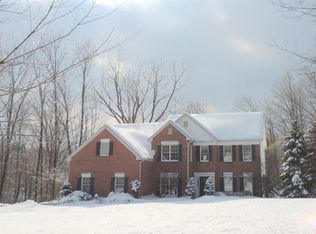 35 Warwick Rd, Flanders, NJ 07836