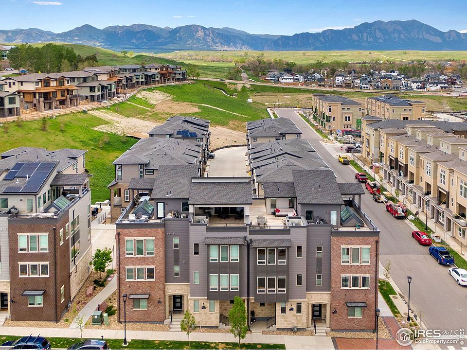 1st image of 404 Promenade Dr