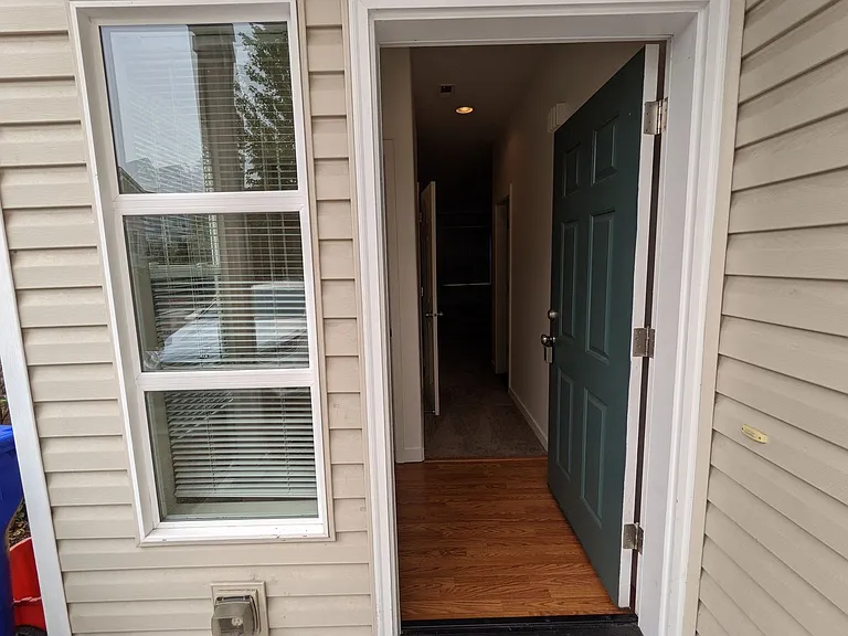 Halsey East Townhomes — Photo 125