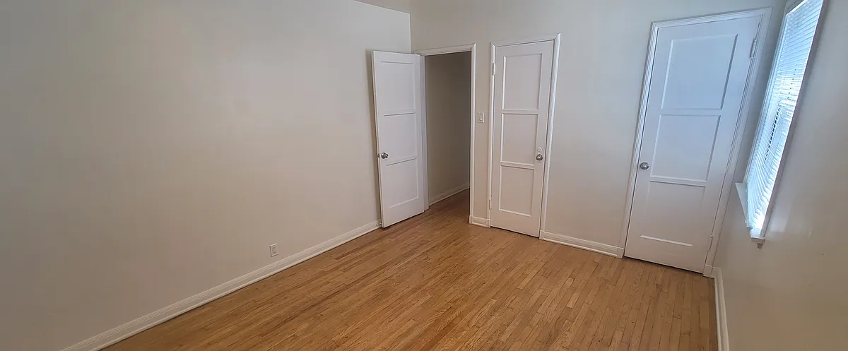 Photo 2 of 7 - 3126 Stocker St #4 - Los Angeles, CA Building Photo - 3126 Stocker St #4