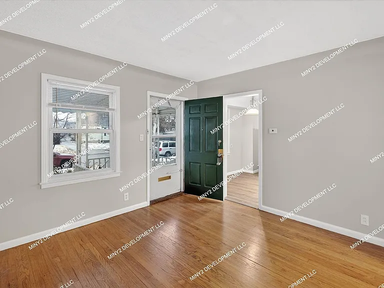 14655 Jacob Ave — Photo 6