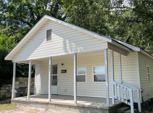 625 Ray St, Selma, NC 27576