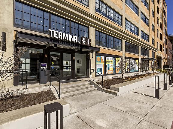 4th image of 615 1st Ave #519