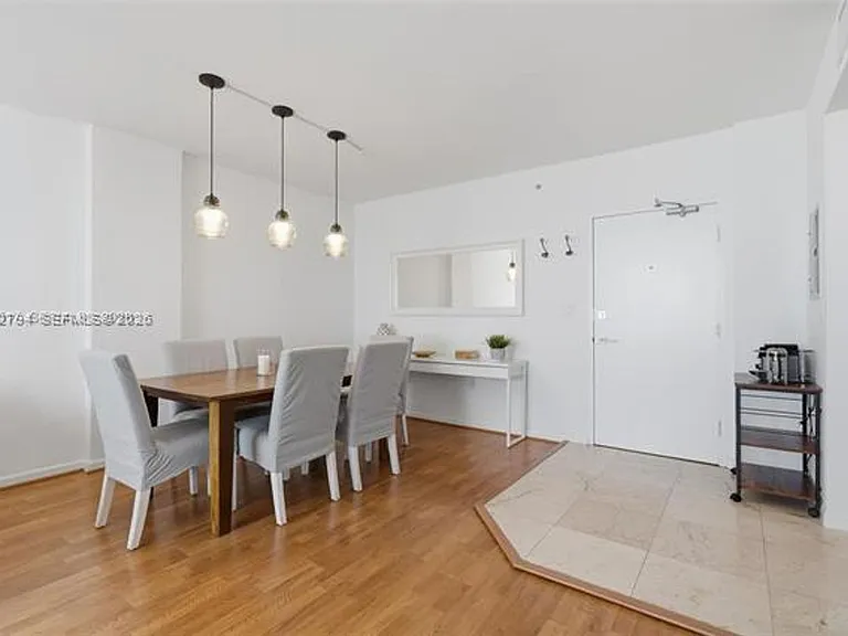 10275 Collins Avenue Cu #718 — Photo 6