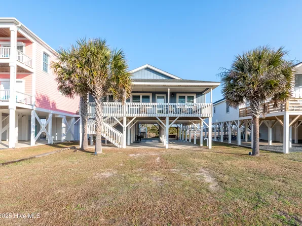 1004 Ocean Boulevard W, Holden Beach, NC 28462