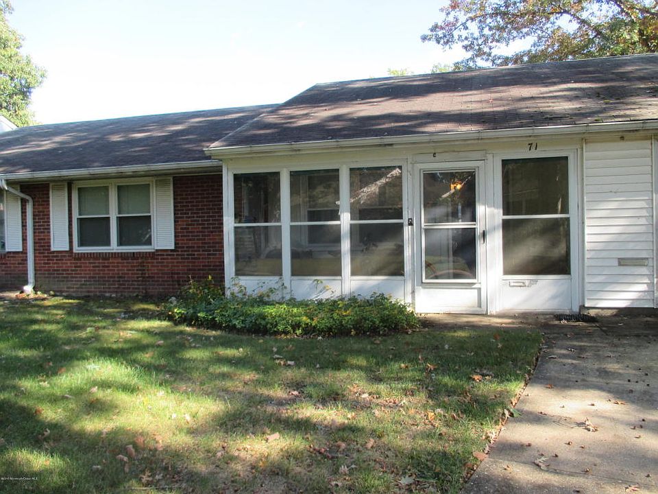 1st image of 71C Dorchester Dr