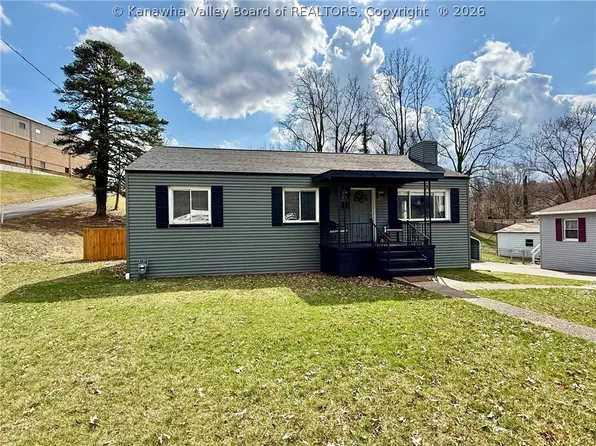 910 Cross Lanes Dr, Cross Lanes, WV 25313