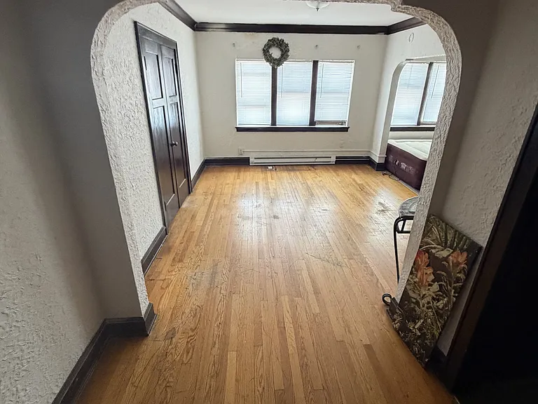 7141 W Burleigh St — Photo 2