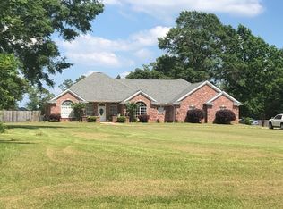 7362 Terry Rd, Terry, MS 39170