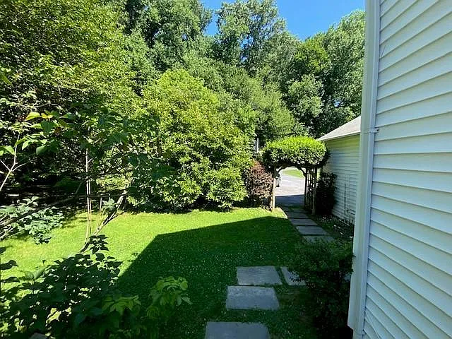 18608 Woodway Dr — Photo 5