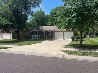6308 W 80th St, Overland Park, KS 66204