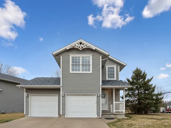 409 11th Avenue Ct #A, Silvis, IL 61282