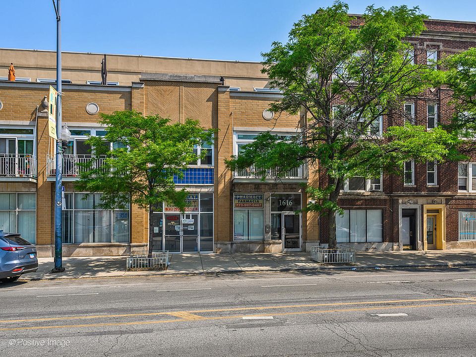 1st image of 1616 W Montrose Ave APT 2P