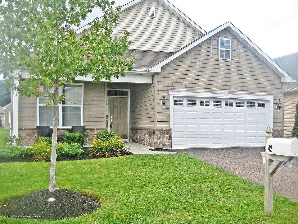 1st image of 42 Eagle Ridge Cir
