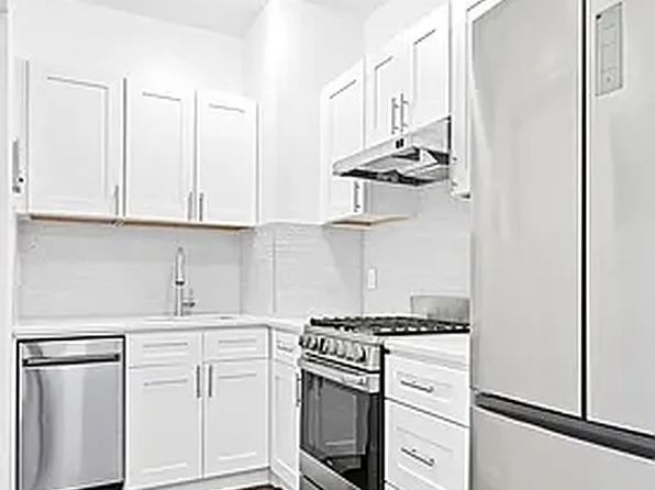243 Henry St APT 19