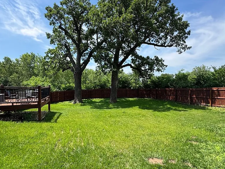 828 Fossilridge Dr — Photo 22