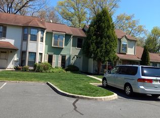 20 Stratton Ct, Robbinsville, NJ 08691