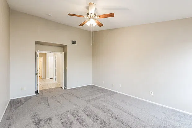 4 bed, 2.5 bath, 1685 sqft, $2,379 — Photo 4