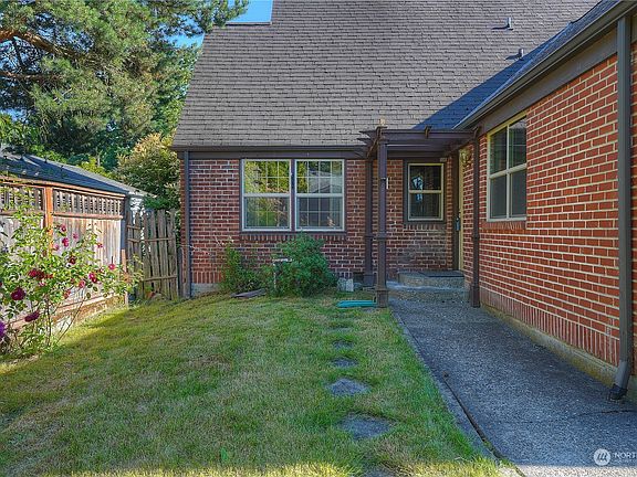 5th image of 2911 N 21st Street