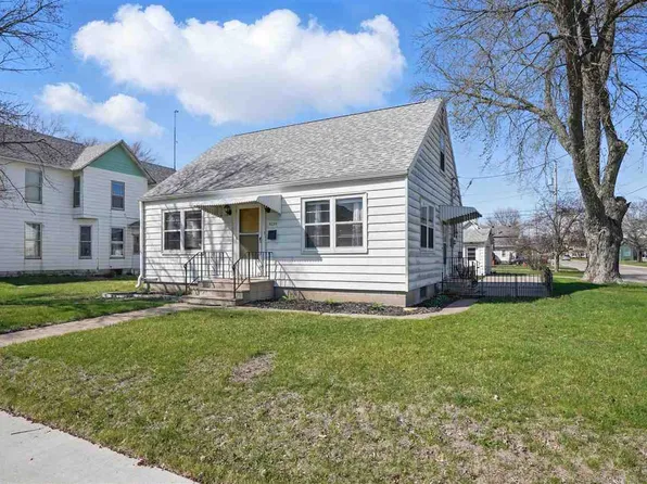 1124 E Main St, Washington, IA 52353