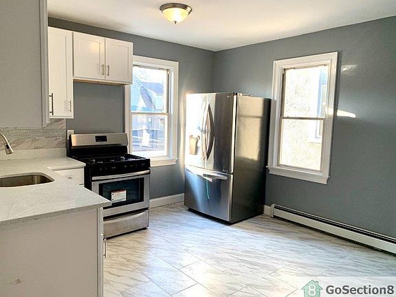 4th image of 443 Thieriot Ave #1