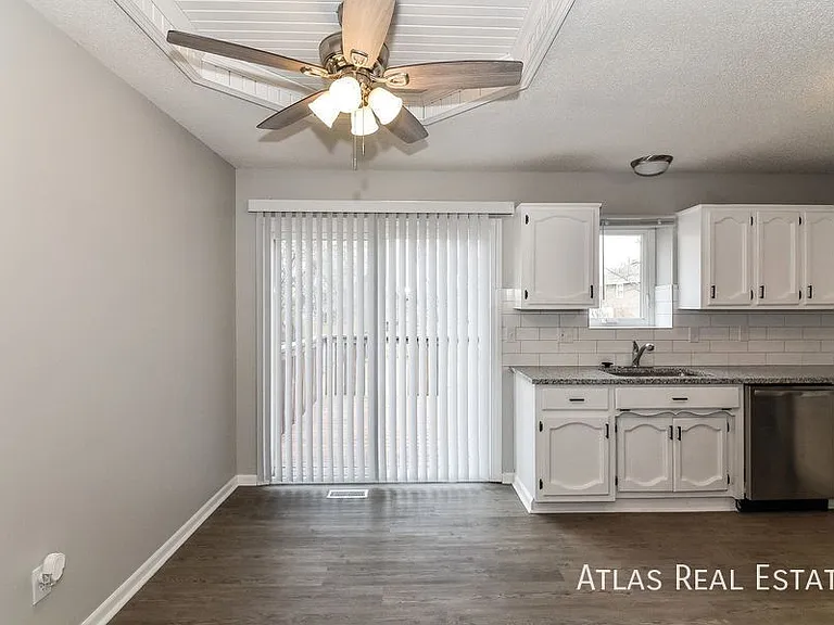 710 S Park Dr — Photo 5