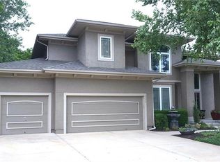 4724 Grove St, Shawnee, KS 66226