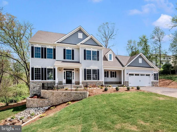 112 Whirlaway Dr, Westminster, MD 21157