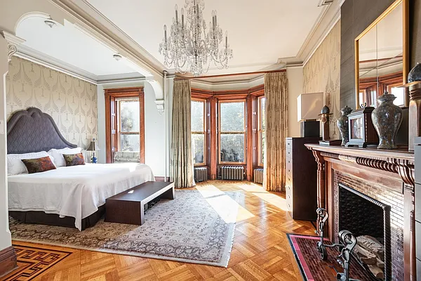 Sold by Compass | media 11