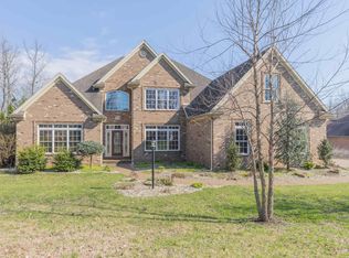 6444 S Pebble Pointe Ct, Newburgh, IN 47630
