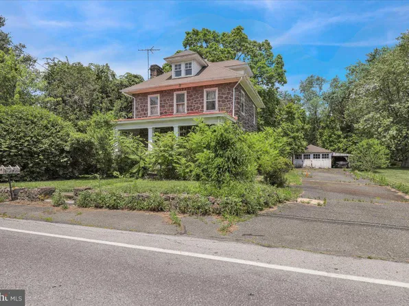 414 Old Philadelphia Pike, Douglassville, PA 19518