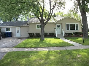 10625 Oak Park Ave photo 1