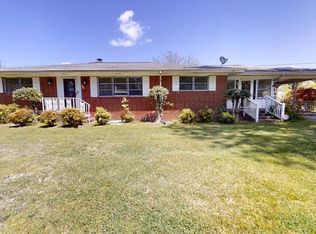 1115 Perry Rd, Zebulon, NC 27597