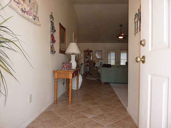 5th image of 16 Cottonwood Dr